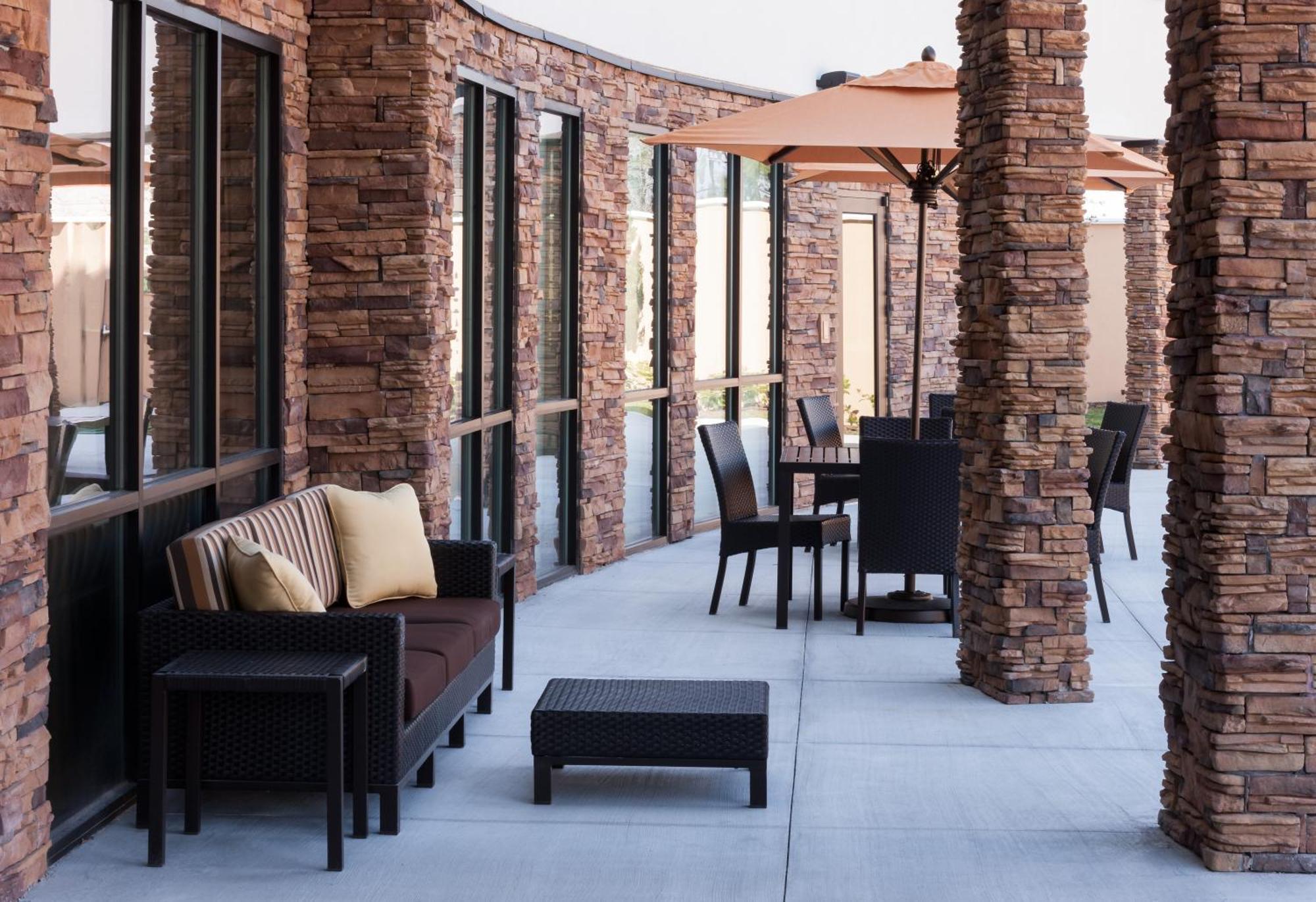 Courtyard By Marriott Houston North/Shenandoah The Woodlands Exterior foto